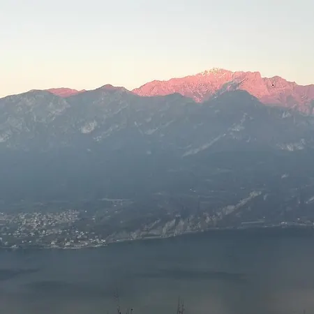 Como Lake Mountain Casa Elena 마그레글리오